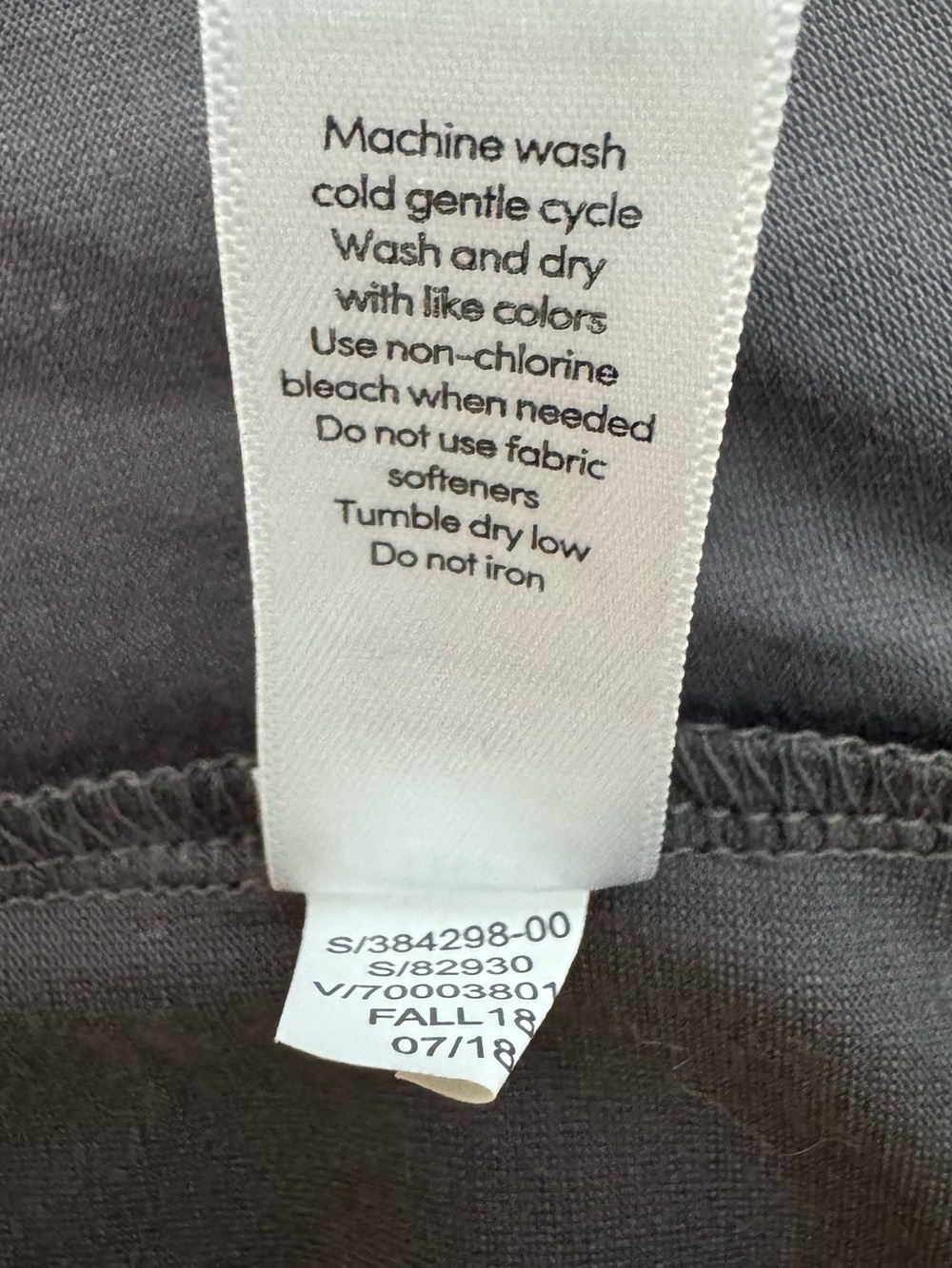 Athleta Women's Long Sleeve Round Neck Top in Charcoal Gray split back - Picture 8 of 8